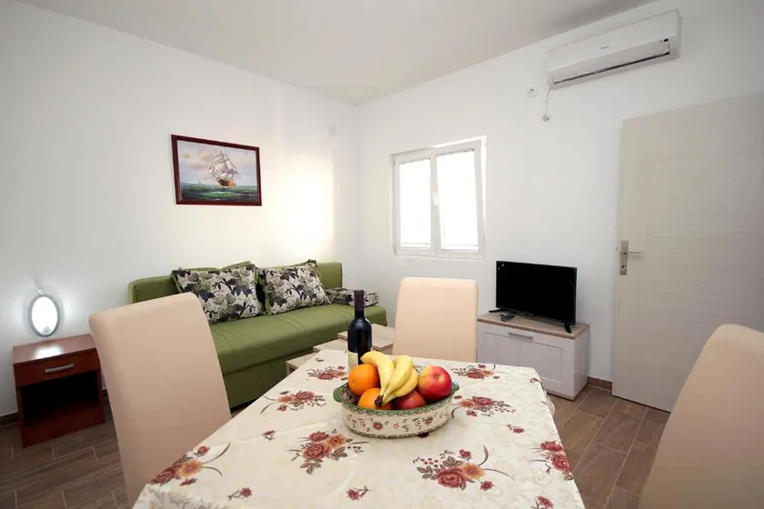 Centar-Cozy Apartment (2,6,10) - Image 1