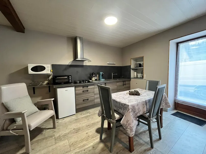 ”Clochette” studio in the countryside - Image 1