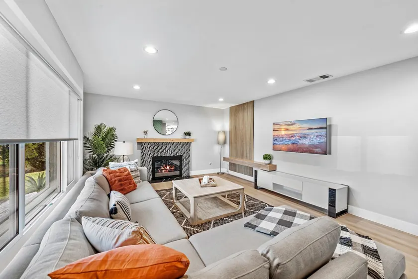 Newly Remodeled Spacious home near Ontario Airport - Image 1