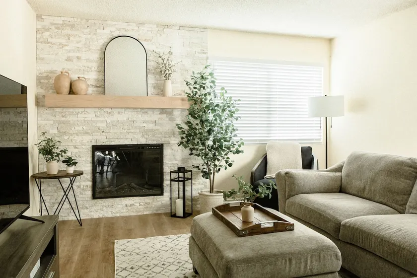 Cozy Family Home - 20 mins from Disneyland - Image 1