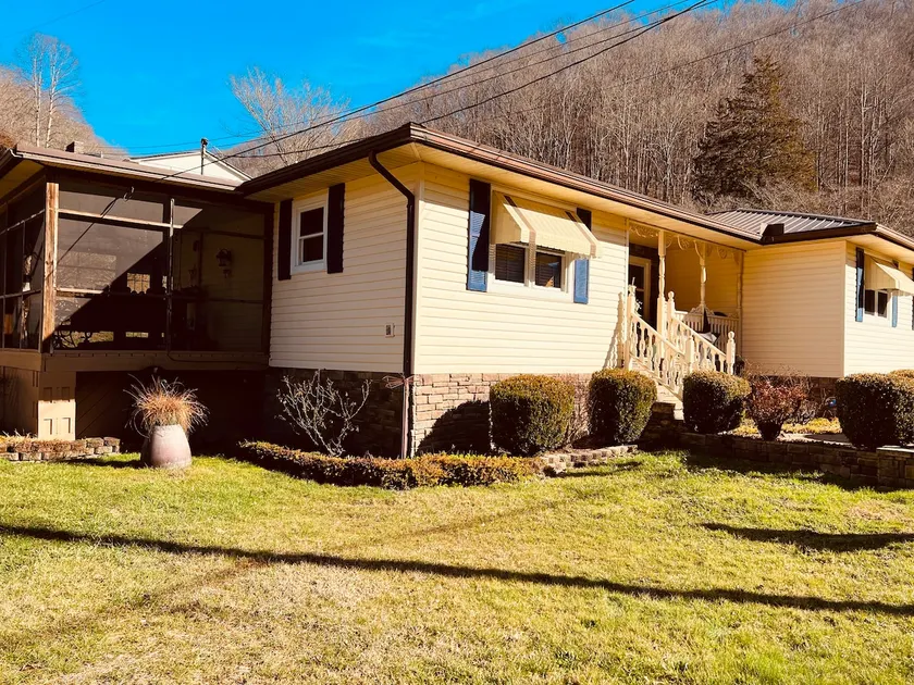 The Cozy Cub Cottage - Image 1