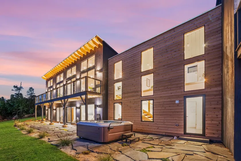 Mountaintop retreat in Bluemont - Image 1