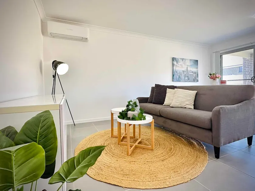 Adorable Modern 4 Br House WiFi & Parking - Image 1