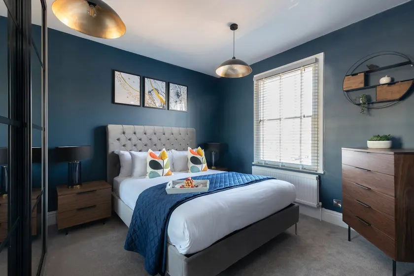 Elliot Oliver - Laverham House - Stunning 6 Bedroom Regency House With Parking - Image 1