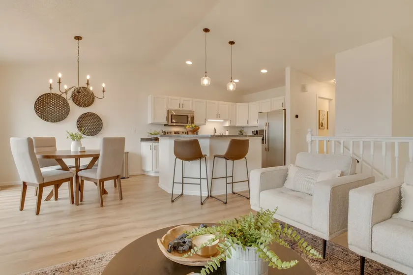 Quiet Neighborhood - Easy Access - Free Garage Use - Image 1