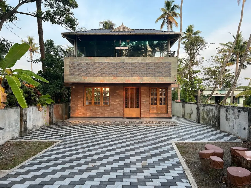 Sunshine Beach Villa - Kuzhuppilly - Image 1