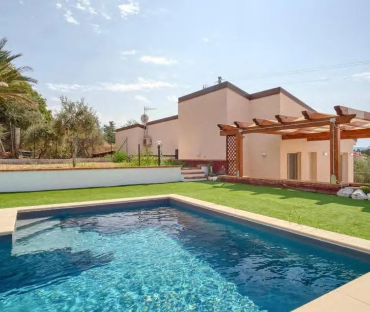 Villa Laura con piscina. - Image 1