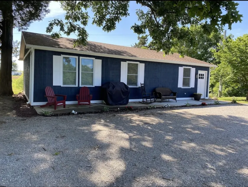 Wine Trail, Cozy Cabin plus hot tub - Image 1
