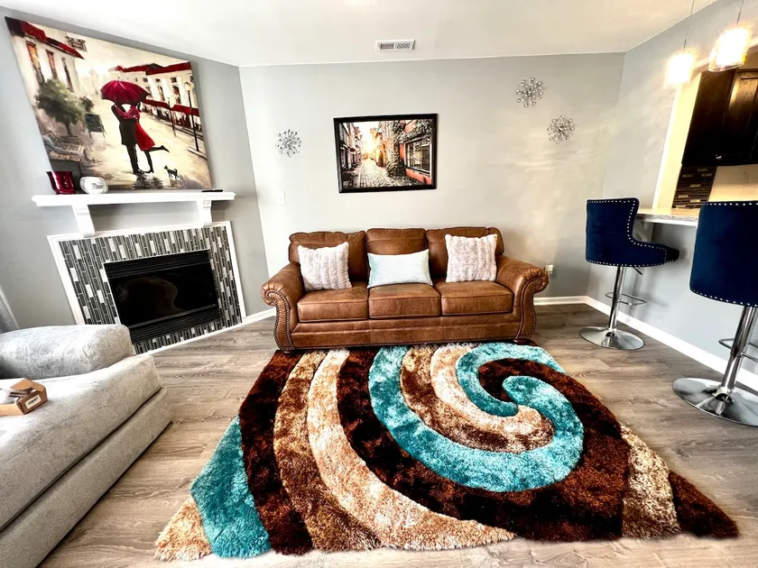 Luxury Townhome Jacksonville, NC - Image 1