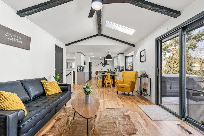LUX 5REC! Jacuzzi Bar Kitchen Chef near DTC/Denver - Image 1