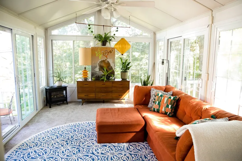 White Oak Hillside Oasis - Image 1