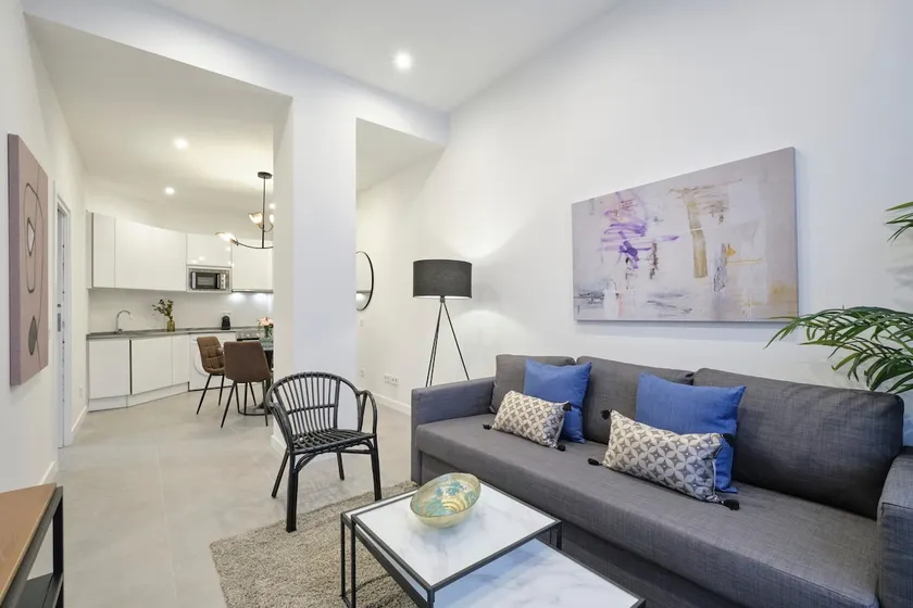 Design Madrid Apt - Image 1