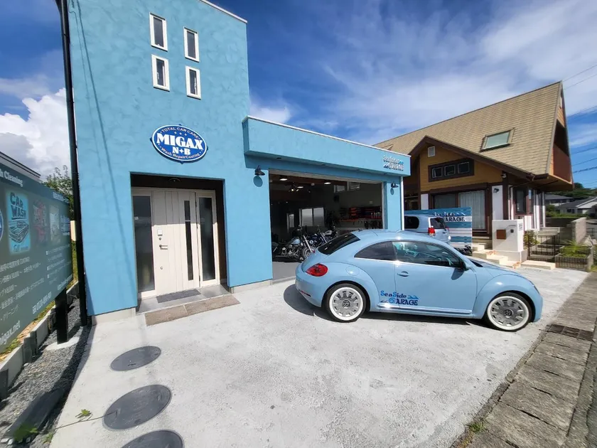 Seaside Garage Shima - Image 1