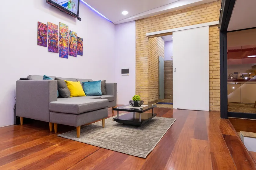 Loft apartment - Image 1