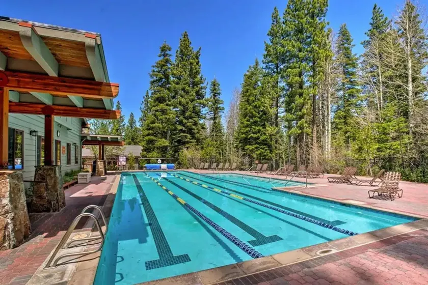 Northstar Studio w/ Pool, Hot Tub & Sauna Access - Image 1