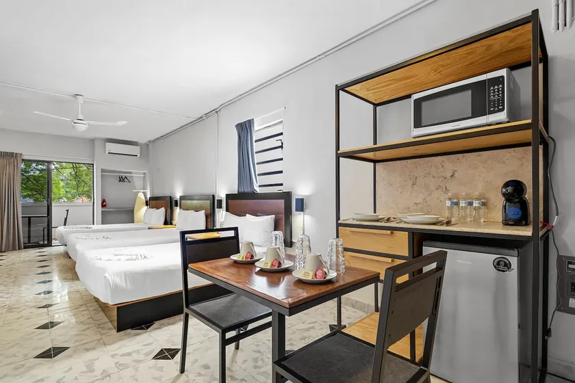 Triple suite with balcony - Image 1
