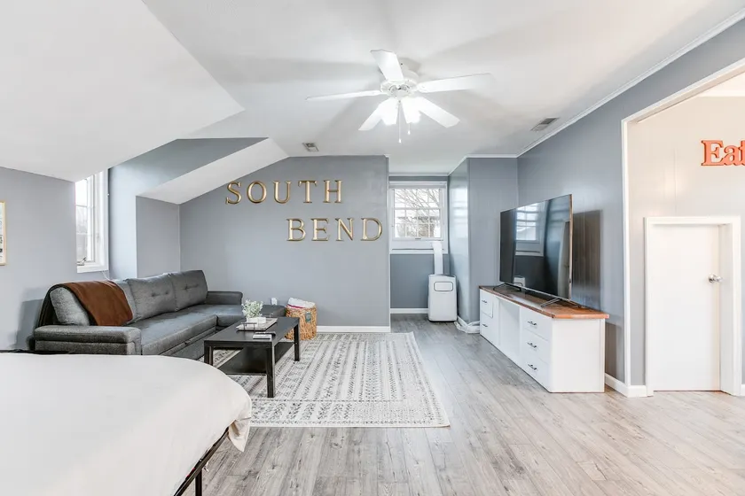 Cozy Apartment 15 min to ND - Sleeps 5! - Image 1