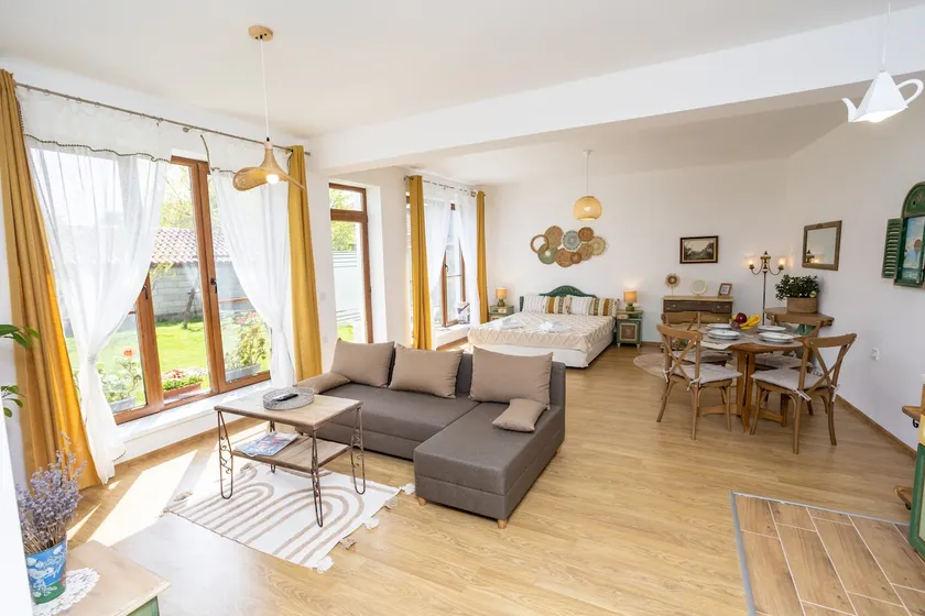 Guests house Provence - Image 1