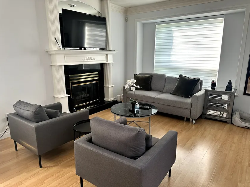 Bright Family Home near Burnaby - Image 1