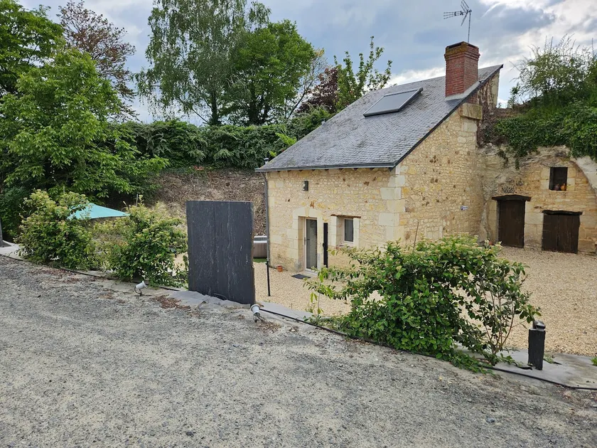 2-3 people semi-cave-dwelling Louresse Rochemenier - Image 1