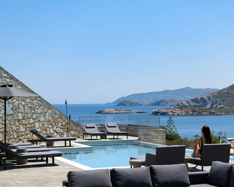ViveVerde Villa, featuring 3 Pools - Walking distance to Beach & Shops, By ThinkVilla - Image 1