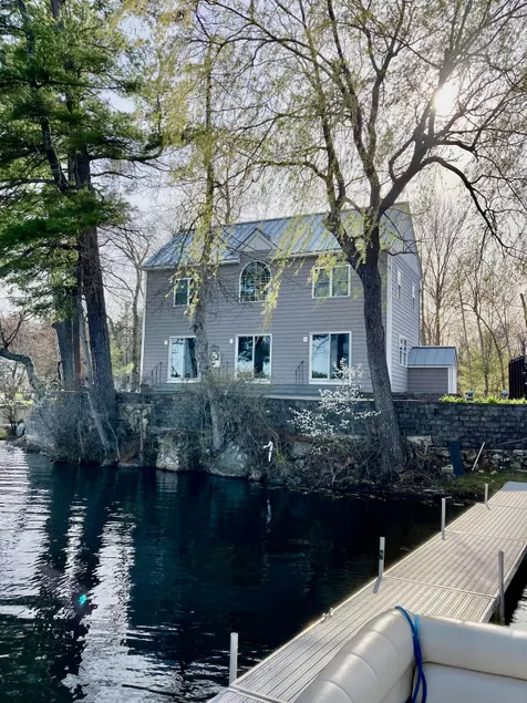 Fabulous Lake house! - Image 1