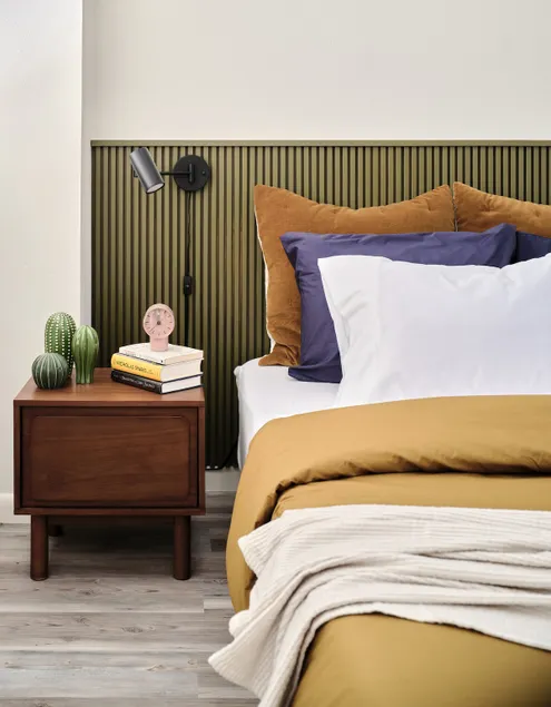 Cozy Loft Near Downtown - Pet Friendly - Parking - Image 1