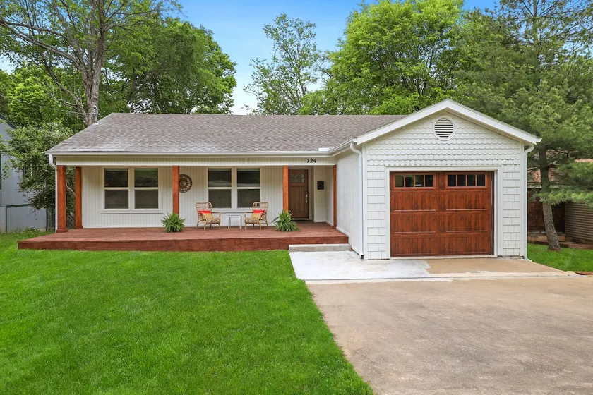 Rosebud Cottage - Image 1