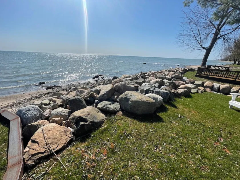Huron the Lake - Image 1