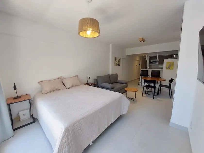 Excellent new apartment with amenities and pool - Image 1
