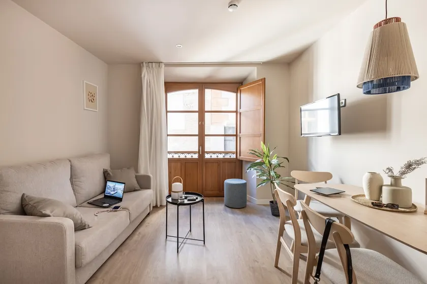 1-bedroom apartment near the Roman Theatre - Image 1