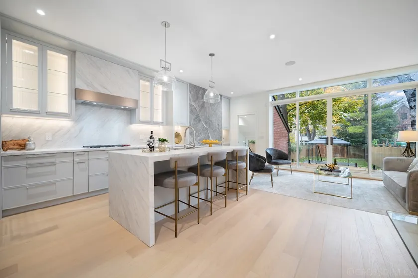 Luxury 4BR | World Cup | High Park & Beach - Image 1