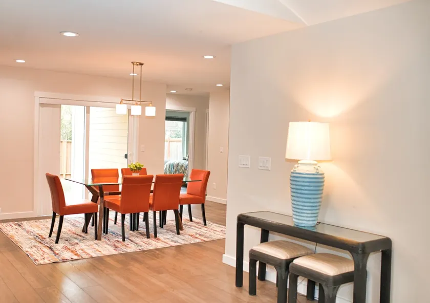 Charming, New Home in Greenlake, 4br 3ba - Image 1