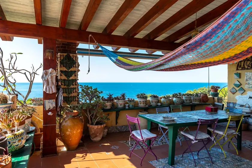 Beachfront apartment with terrace 1st floor - Image 1