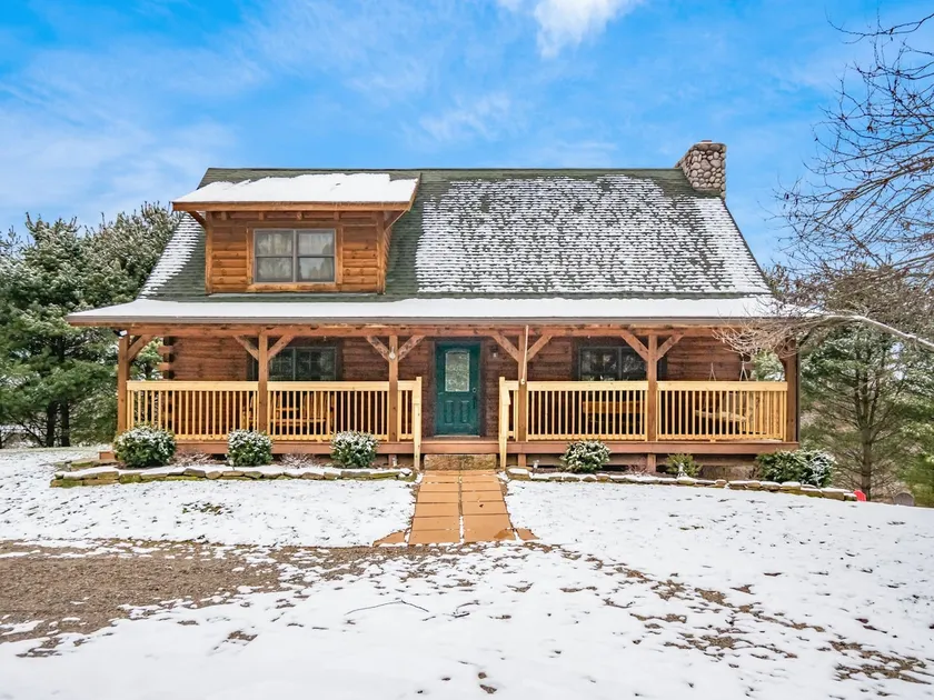 Sugar Grove Retreat - Hot Tub - Hocking Hills! - Image 1