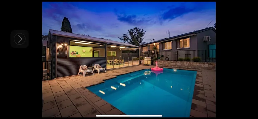 Canberra Resort:Pool, Spa, Sauna & Alfresco Dining - Image 1