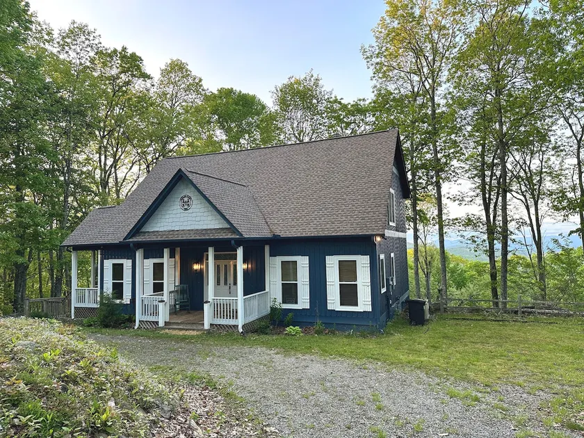 Mountain House near Lake Glenville & Cashiers - Image 1