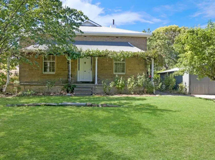 The Manse - Image 1