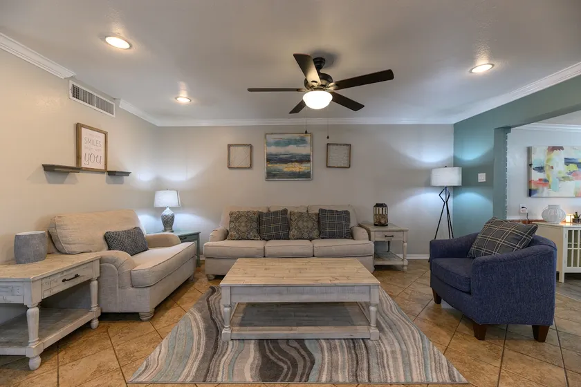 Cozy and Spacious Home - Image 1