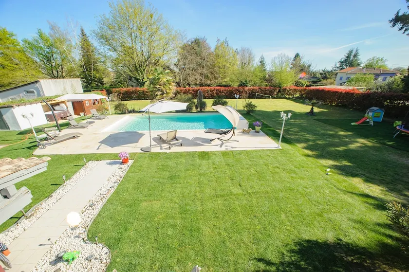 Modern holiday villa next to Bergerac - Image 1