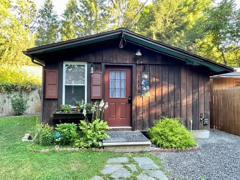 The Lily Cottage Guesthouse - Image 1