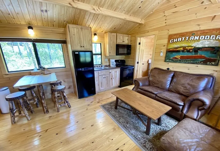 Screech OwL Cabin for 2 - Image 1