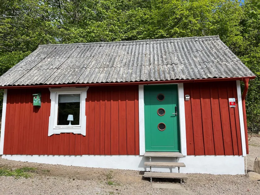 Small cottage on the foot of Ryssberget. - Image 1