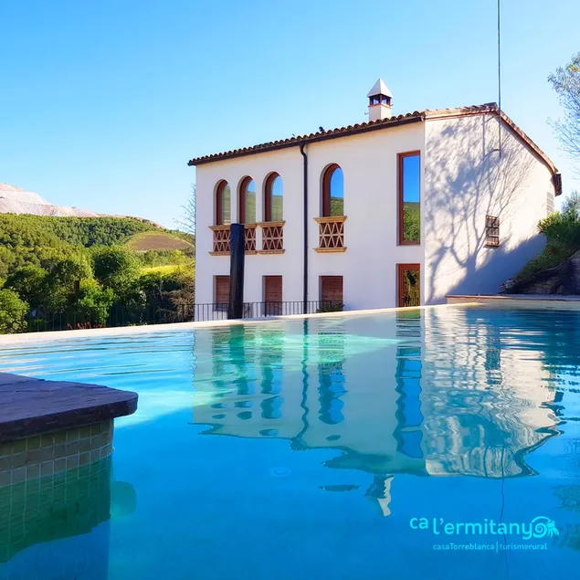 Charming country house with pool in Barcelona - Image 1