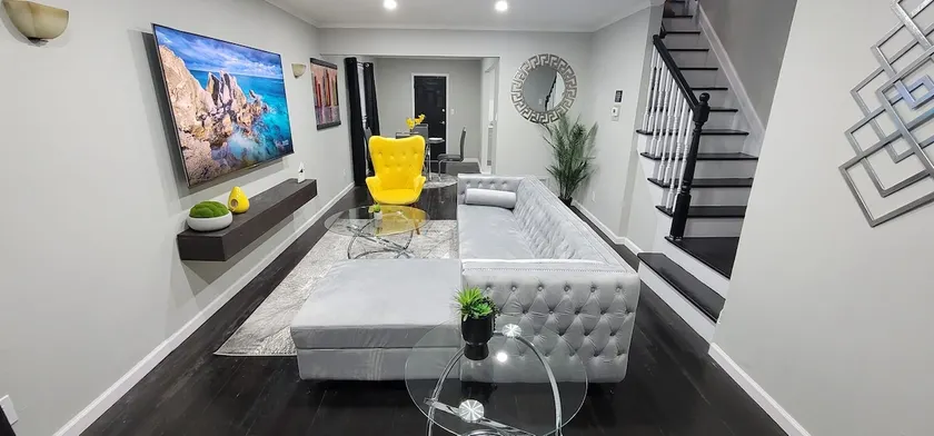 Modern home near JFK/UBS Arena/ Casino - Image 1