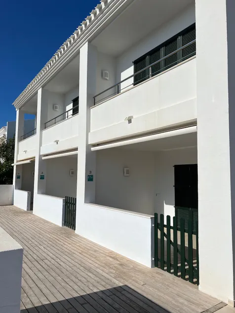 Casa Lunas 3 - Image 1