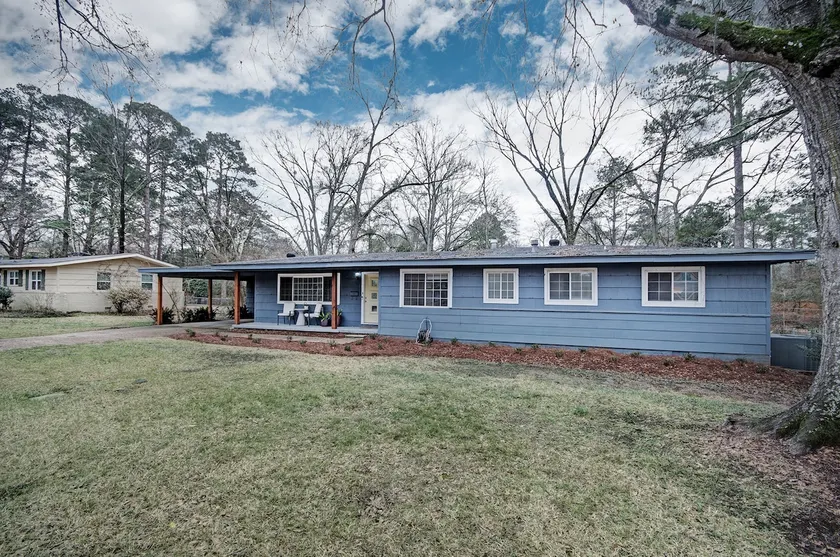 The North Star - Luxury 3bd/3ba Home by WholeFoods - Image 1