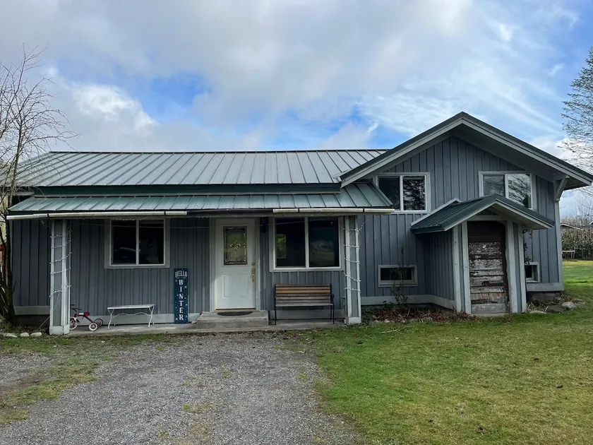 Cozy Farm House in Sultan, WA - Image 1
