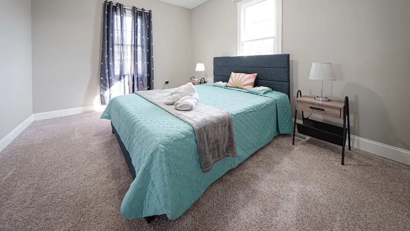 Delightful airy remodeled 1 1 Elsas - Image 1