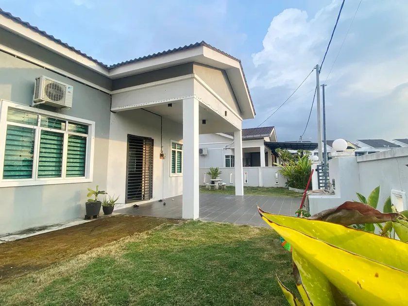 Sarang Senja Tronoh Akasia - Image 1